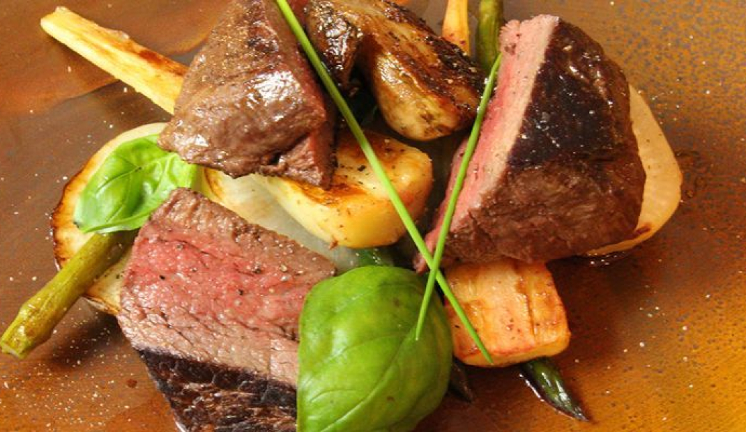 Tournedos met groenten en eekhoorntjesbrood