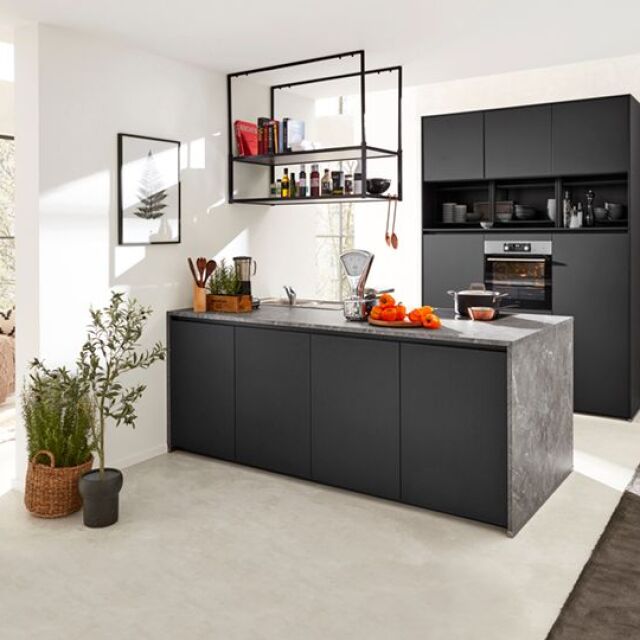 Interliving-3340-zwart-grijs-parallelkeuken.jpg